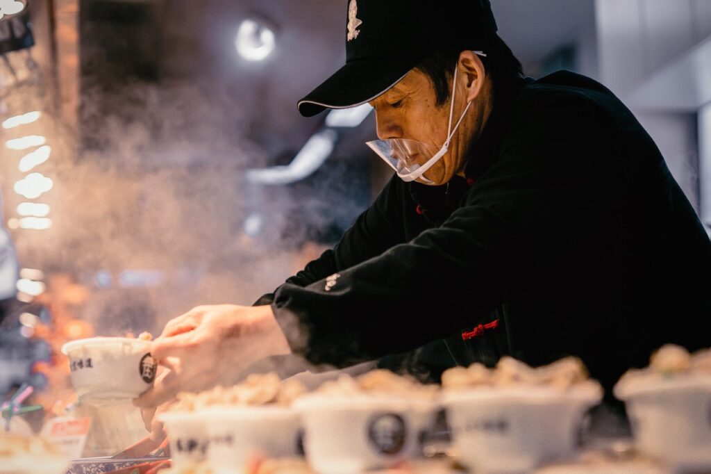 man with mask food safety